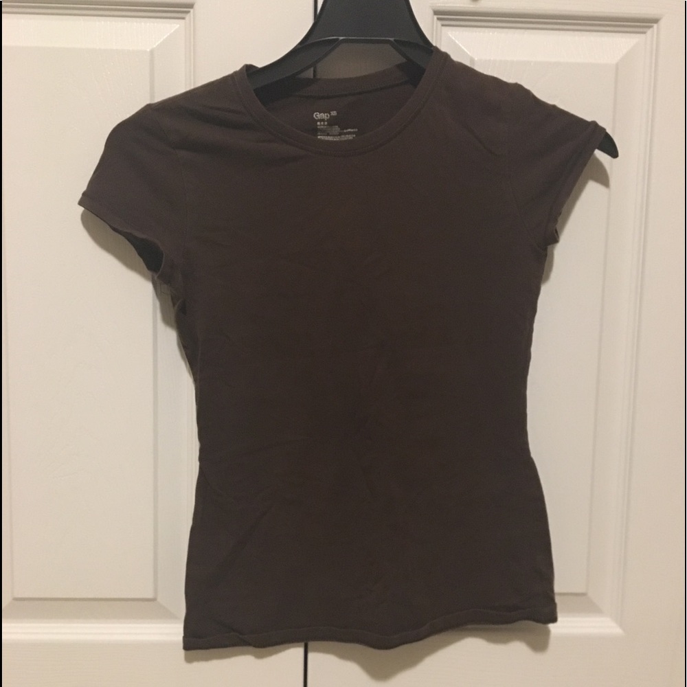 gap tee